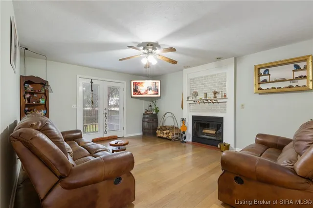 $299,999 | 1135 Pinewood Drive, Lanesville, IN 47136