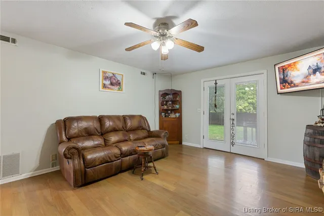 $299,999 | 1135 Pinewood Drive, Lanesville, IN 47136