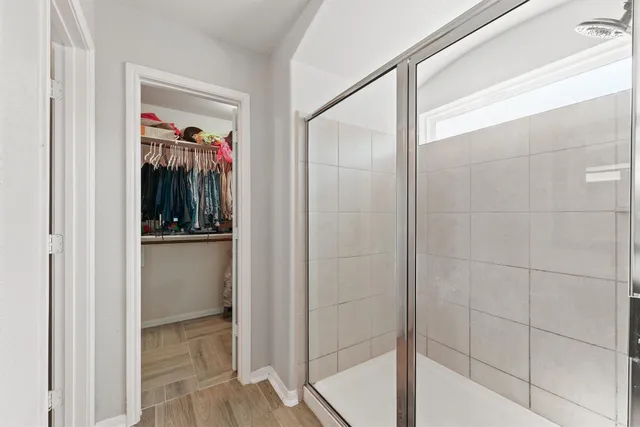 a view of a walk in closet