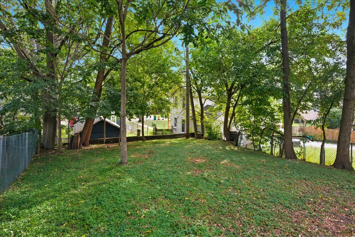 16 Ivy Street Joliet, IL 60436 - Photo 15 of 17