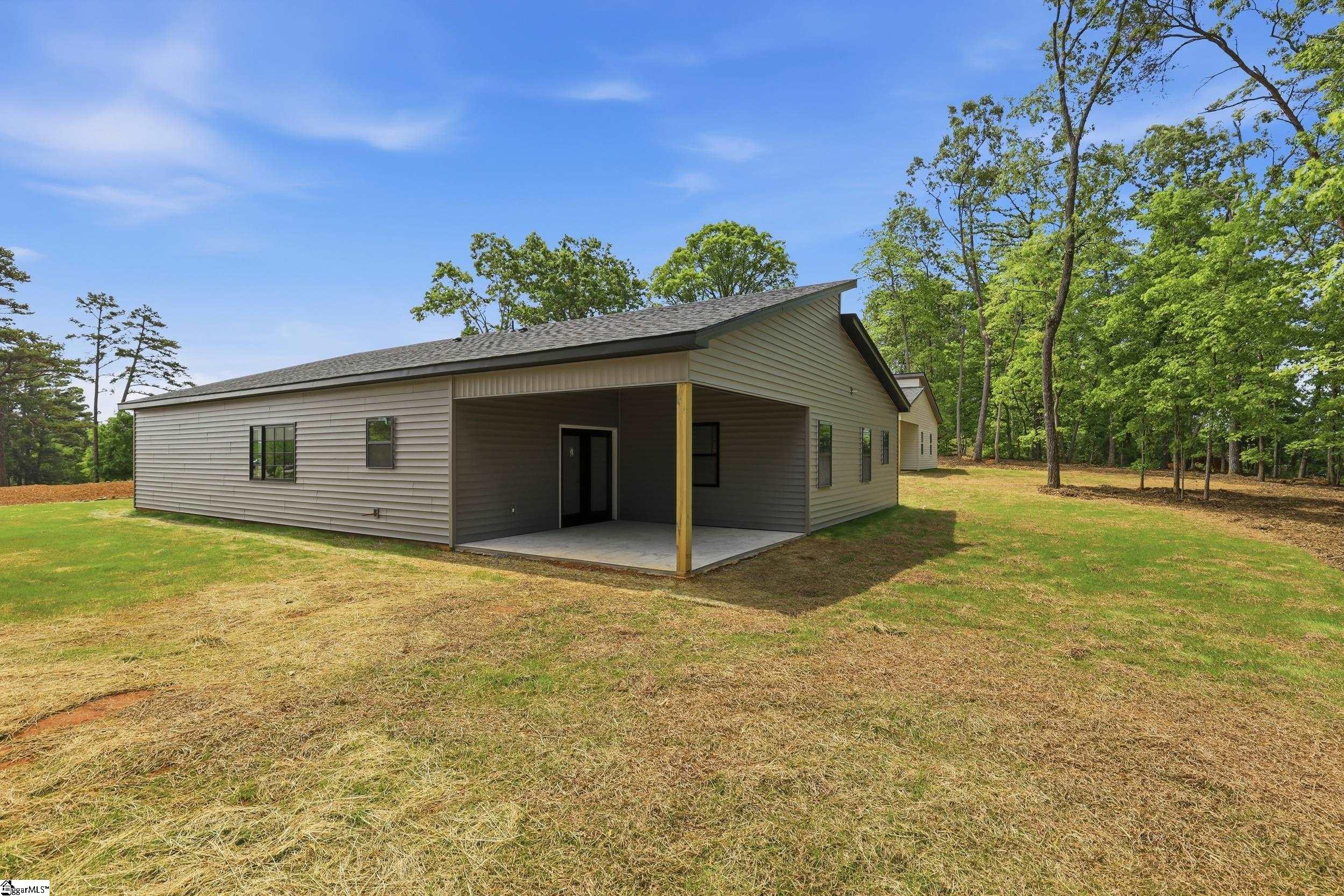 1081 Country Club Road Pickens, SC 29671 - Photo 3 of 15