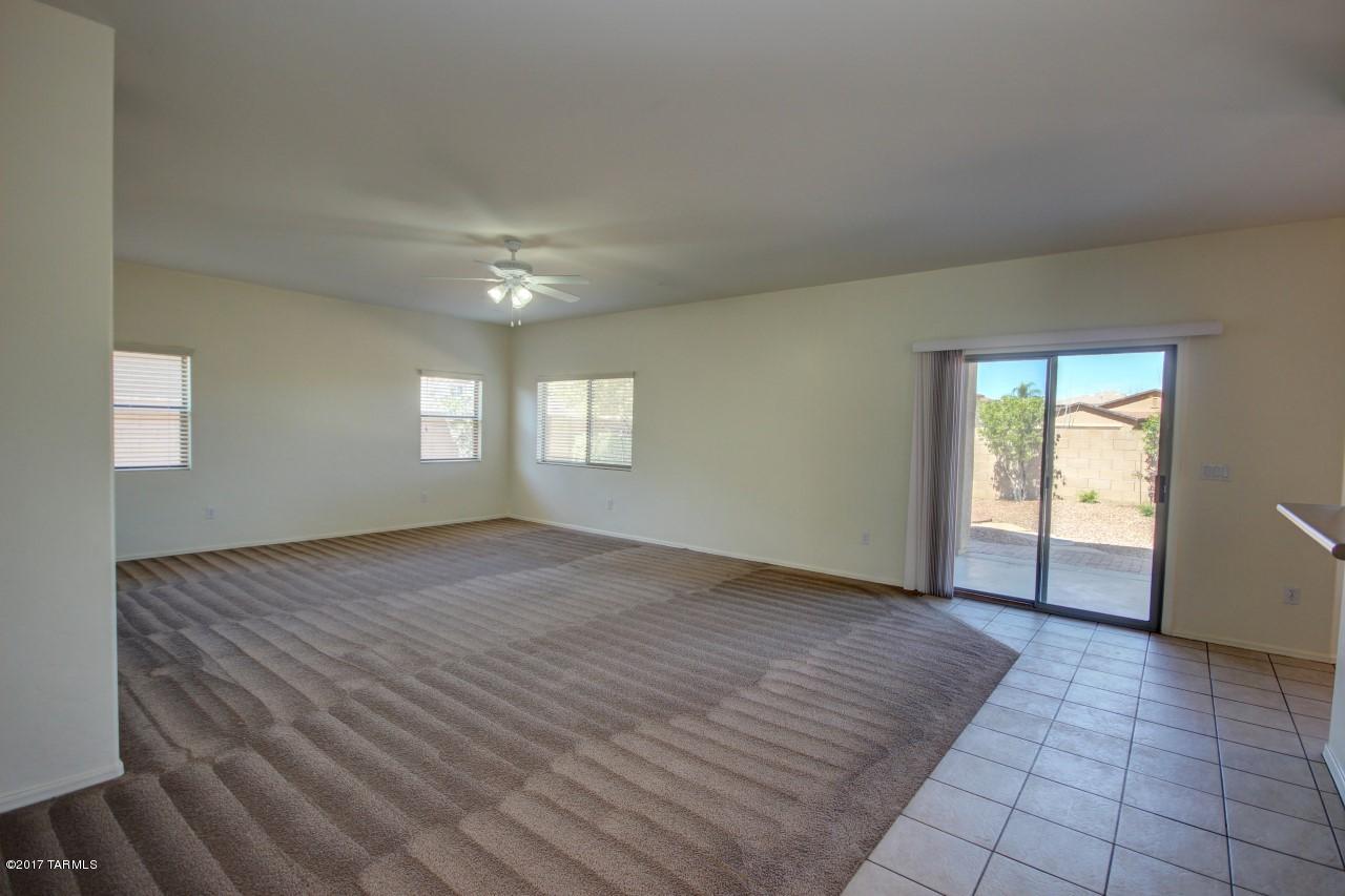 3739 East Fjord Pony Road Tucson, AZ 85739 - Photo 9 of 40