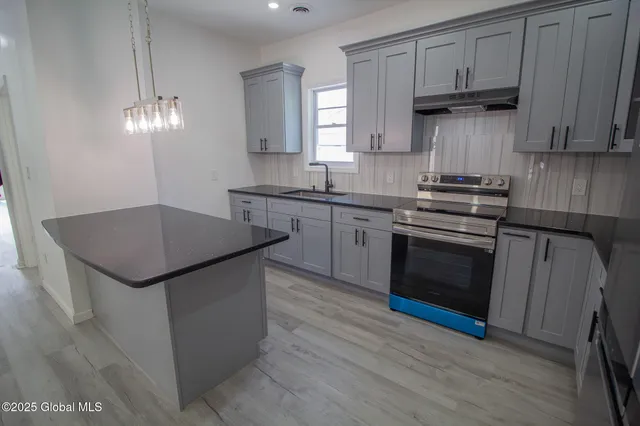 $425,000 | 239 Mc Clellan Street, Schenectady, NY 12304