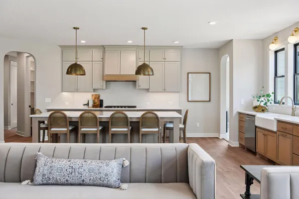 $1,121,865 | 3634 Knightsbridge Trail Lake North, Lake Elmo, MN 55042