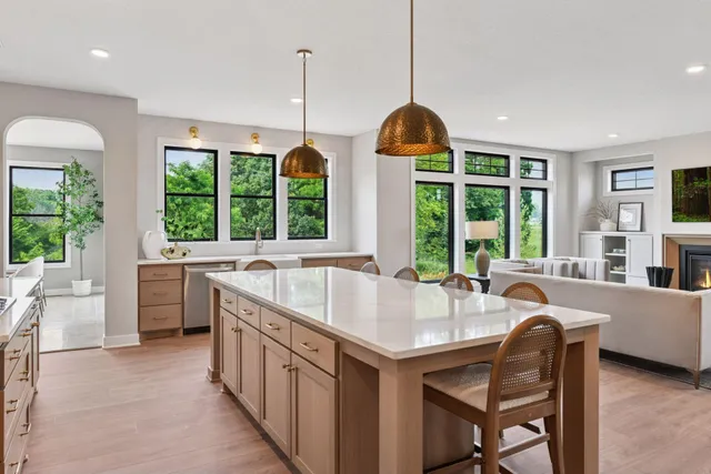 $1,121,865 | 3634 Knightsbridge Trail Lake North, Lake Elmo, MN 55042