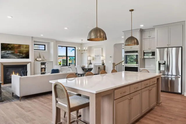 $1,121,865 | 3634 Knightsbridge Trail Lake North, Lake Elmo, MN 55042