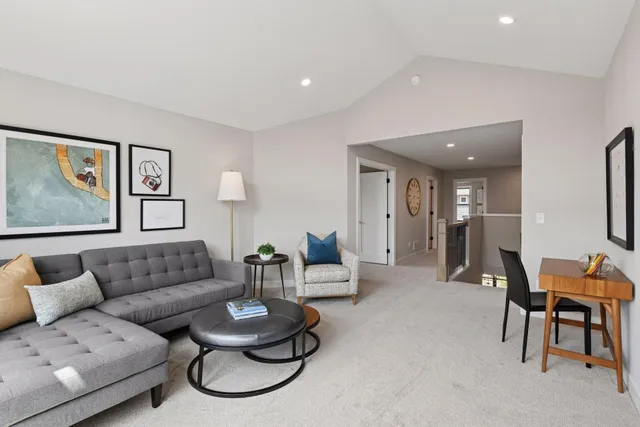 $1,121,865 | 3634 Knightsbridge Trail Lake North, Lake Elmo, MN 55042