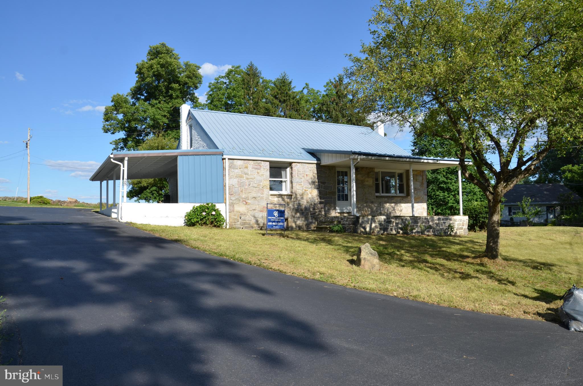 28 Seidel Road Reading, PA 19606 - Photo 2 of 24