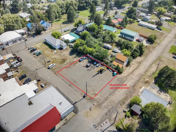 $99,500 | 101 South Pine Street, Wallowa, OR 97885