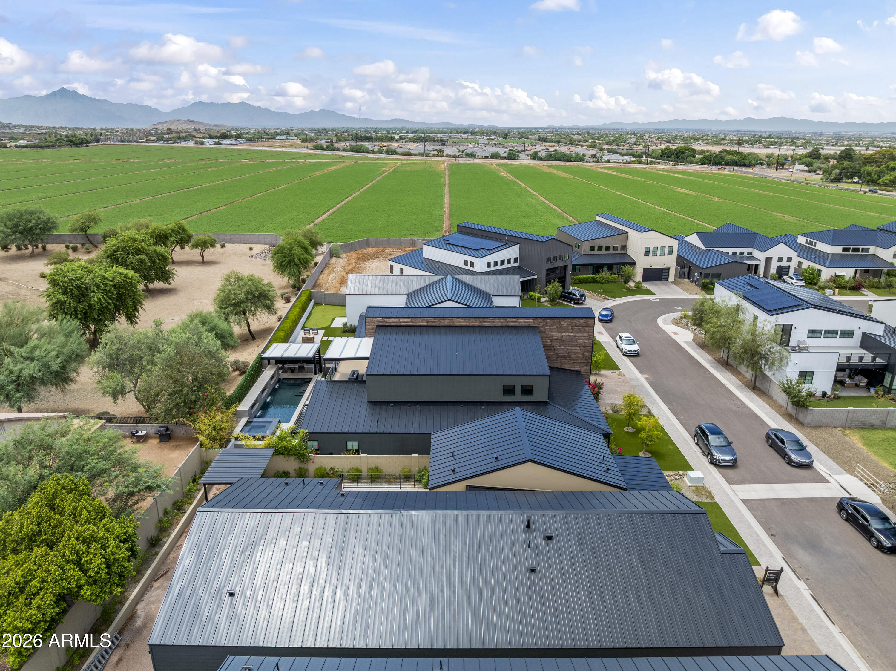 915 West Ardmore Road, Unit 11 Phoenix, AZ 85041 - Photo 7 of 44 DJI_0387