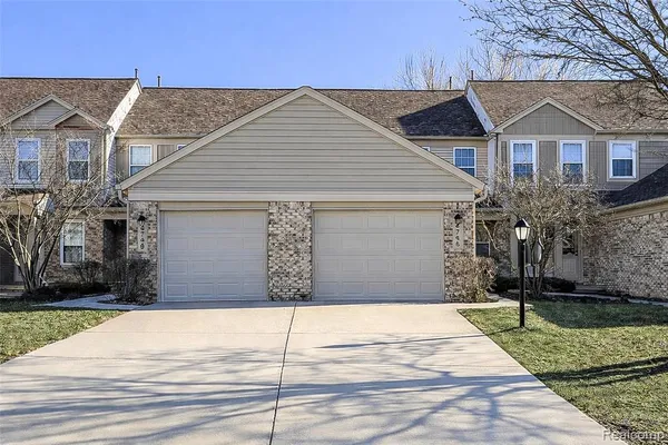 $1,975 | 4753 Grove Court, Canton, MI 48188