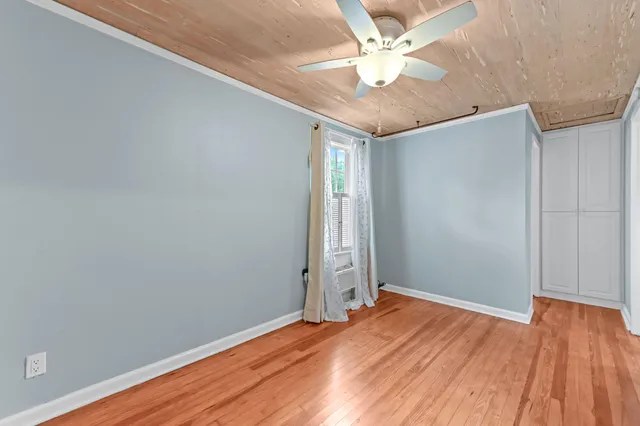 $2,000 | 424 51st Street, West Palm Beach, FL 33407