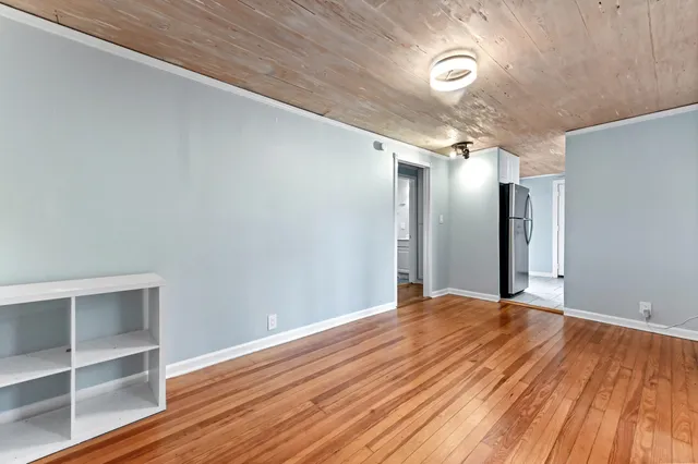 $2,000 | 424 51st Street, West Palm Beach, FL 33407