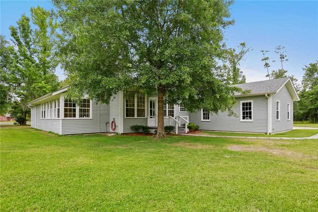 35155 Bayou Liberty Road Slidell, LA 70460 - Photo 4 of 38 Gallery Image 4