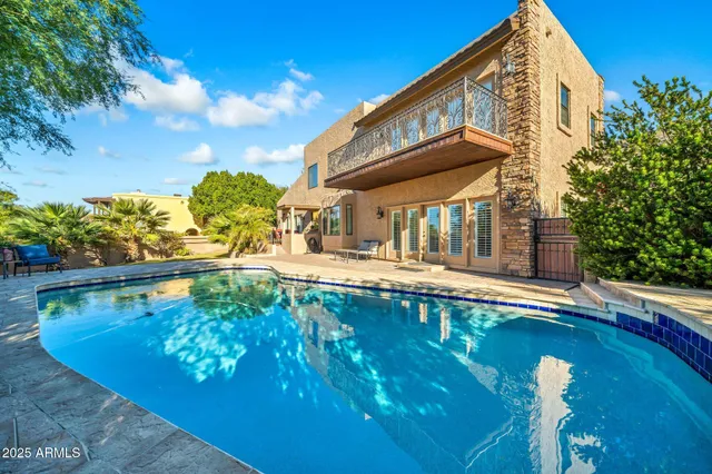 $999,000 | 1139 East Coral Gables Drive, Phoenix, AZ 85022