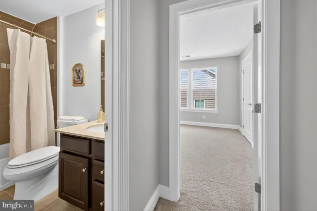 $930,000 | 14521 Bentley Park Drive, Burtonsville, MD 20866