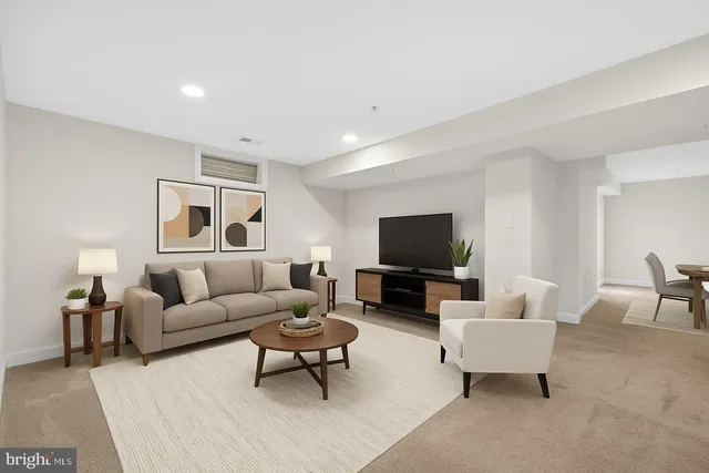 $930,000 | 14521 Bentley Park Drive, Burtonsville, MD 20866