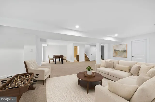 $930,000 | 14521 Bentley Park Drive, Burtonsville, MD 20866