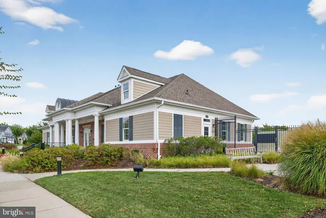 $930,000 | 14521 Bentley Park Drive, Burtonsville, MD 20866