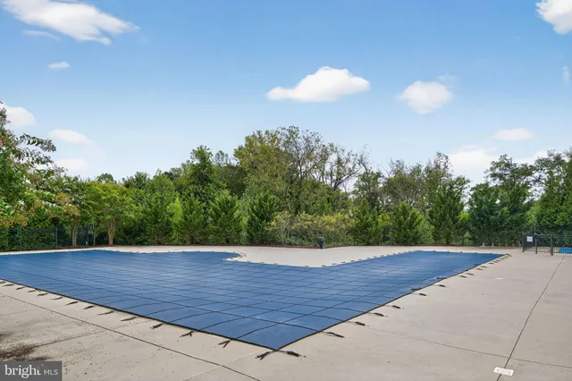 $930,000 | 14521 Bentley Park Drive, Burtonsville, MD 20866