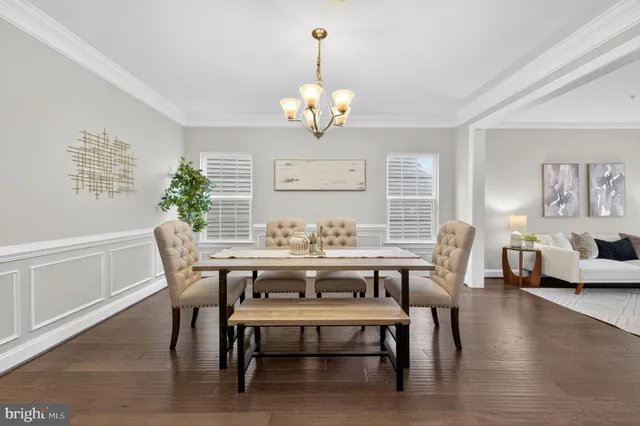 $930,000 | 14521 Bentley Park Drive, Burtonsville, MD 20866