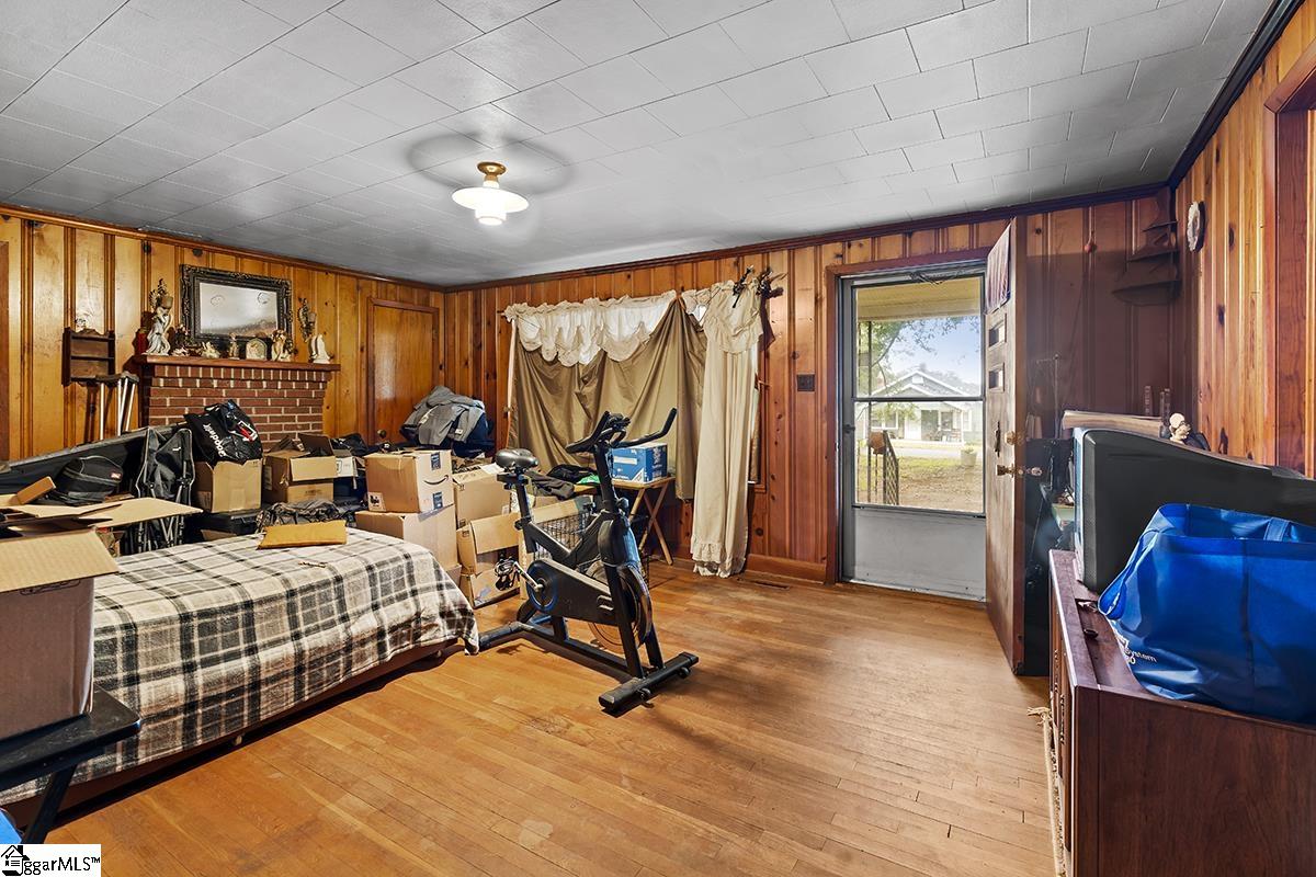 152 Maddox Bridge Road Ware Shoals, SC 29692 - Photo 3 of 13