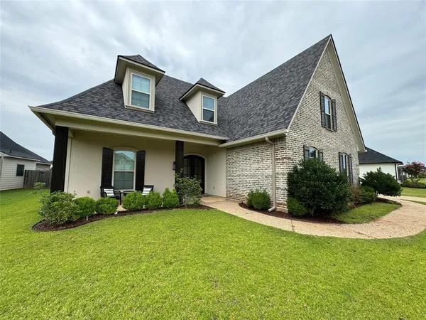 $3,500 | 629 Dumaine Drive, Bossier City, LA 71111