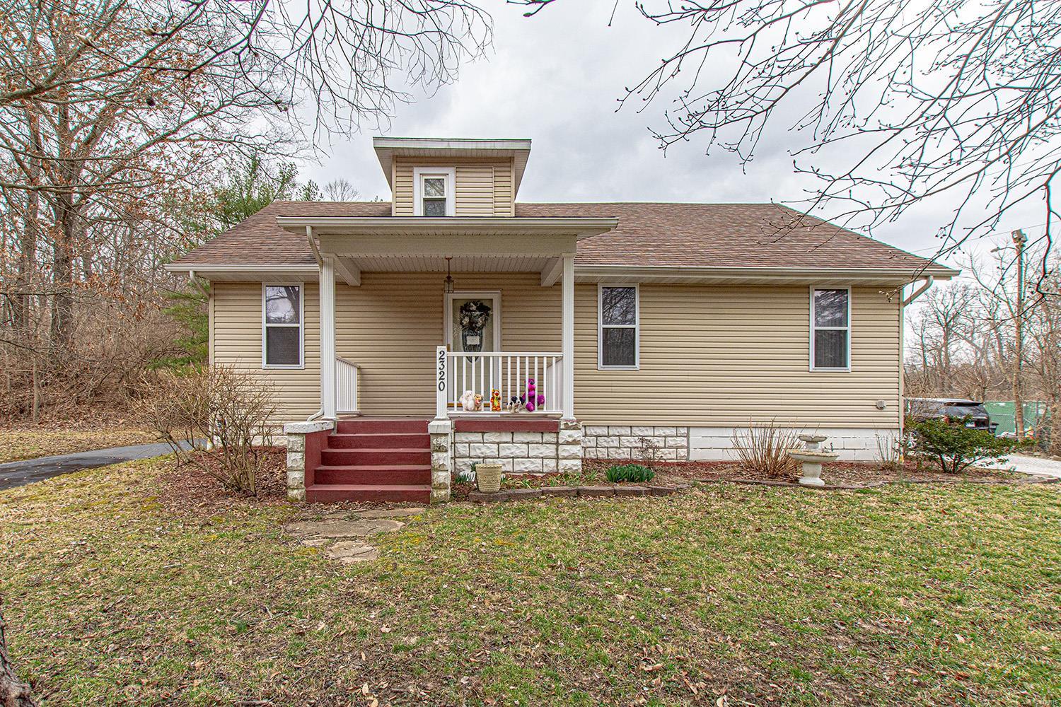 2320 Llewellyn Road Belleville, IL 62223 - Photo 1 of 27 Gallery Image 1