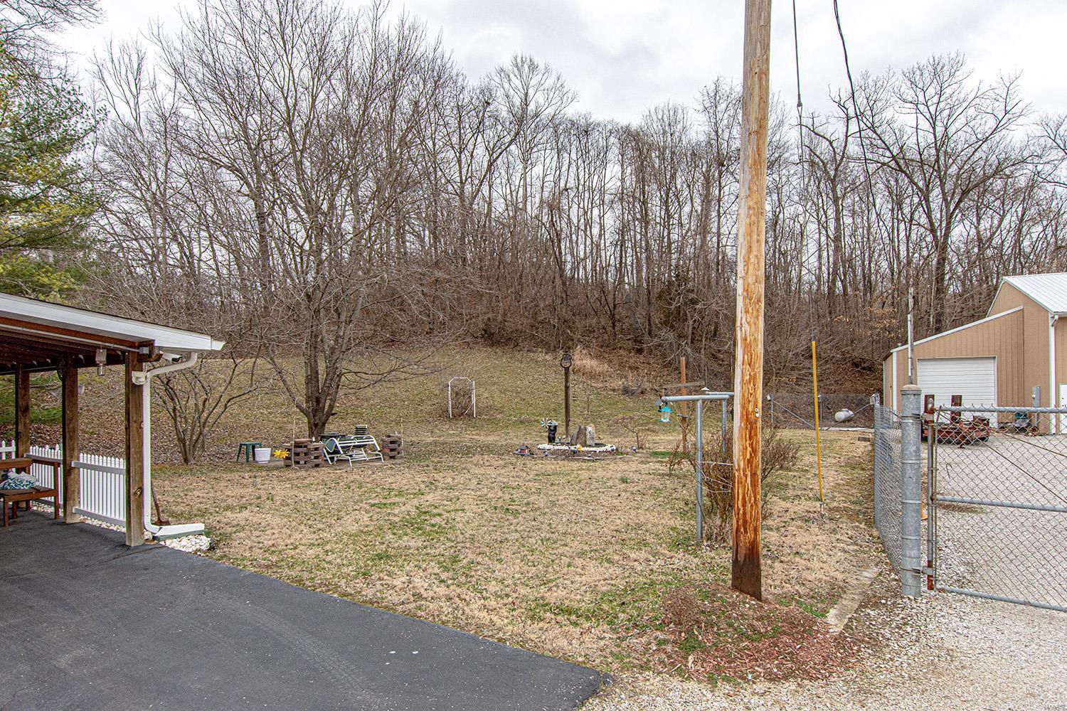 2320 Llewellyn Road Belleville, IL 62223 - Photo 6 of 27 Gallery Image 6