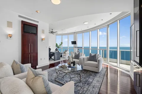 $7,280,000 | Lauderdale-by-the-Sea, Lauderdale-by-the-Sea, FL 33062