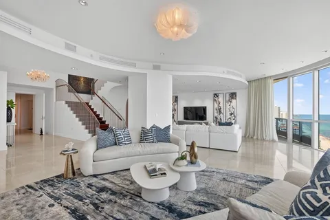$7,280,000 | Lauderdale-by-the-Sea, Lauderdale-by-the-Sea, FL 33062