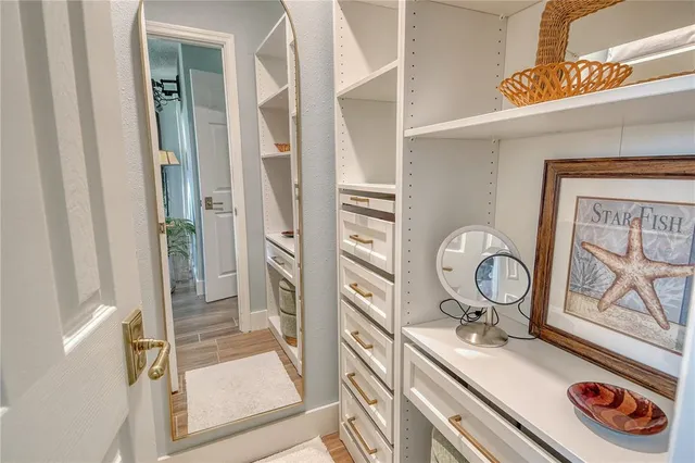 $6,500 | 4780 Gulf Of Mexico Drive, Longboat Key, FL 34228