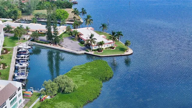 $7,000 | 4780 Gulf Of Mexico Drive, Longboat Key, FL 34228