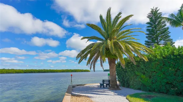 $7,000 | 4780 Gulf Of Mexico Drive, Longboat Key, FL 34228