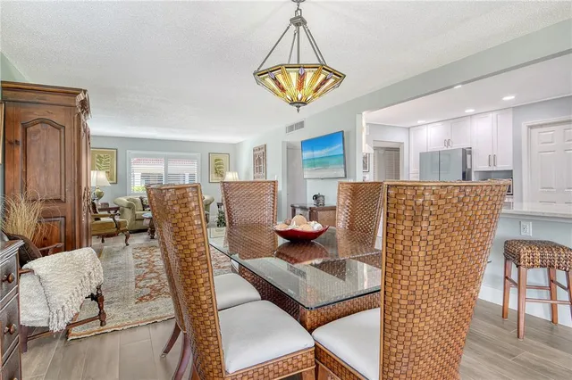 $6,500 | 4780 Gulf Of Mexico Drive, Longboat Key, FL 34228