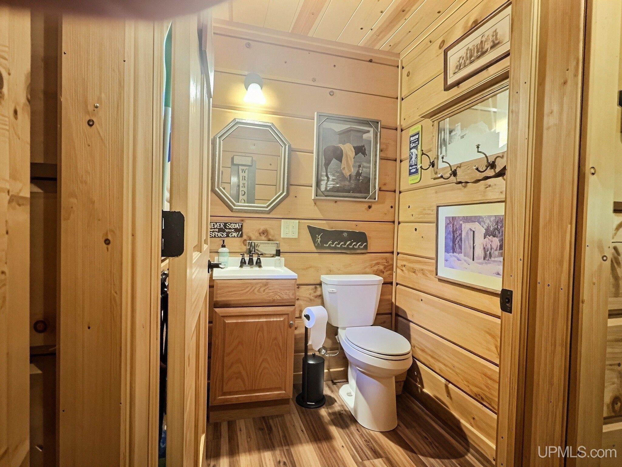 24954 Victoria Dam Road Rockland, MI 49960 - Photo 25 of 78
