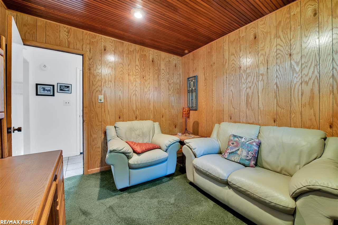 3448 Lexington Road Waterford, MI 48328 - Photo 13 of 42 50054611-12.JPG