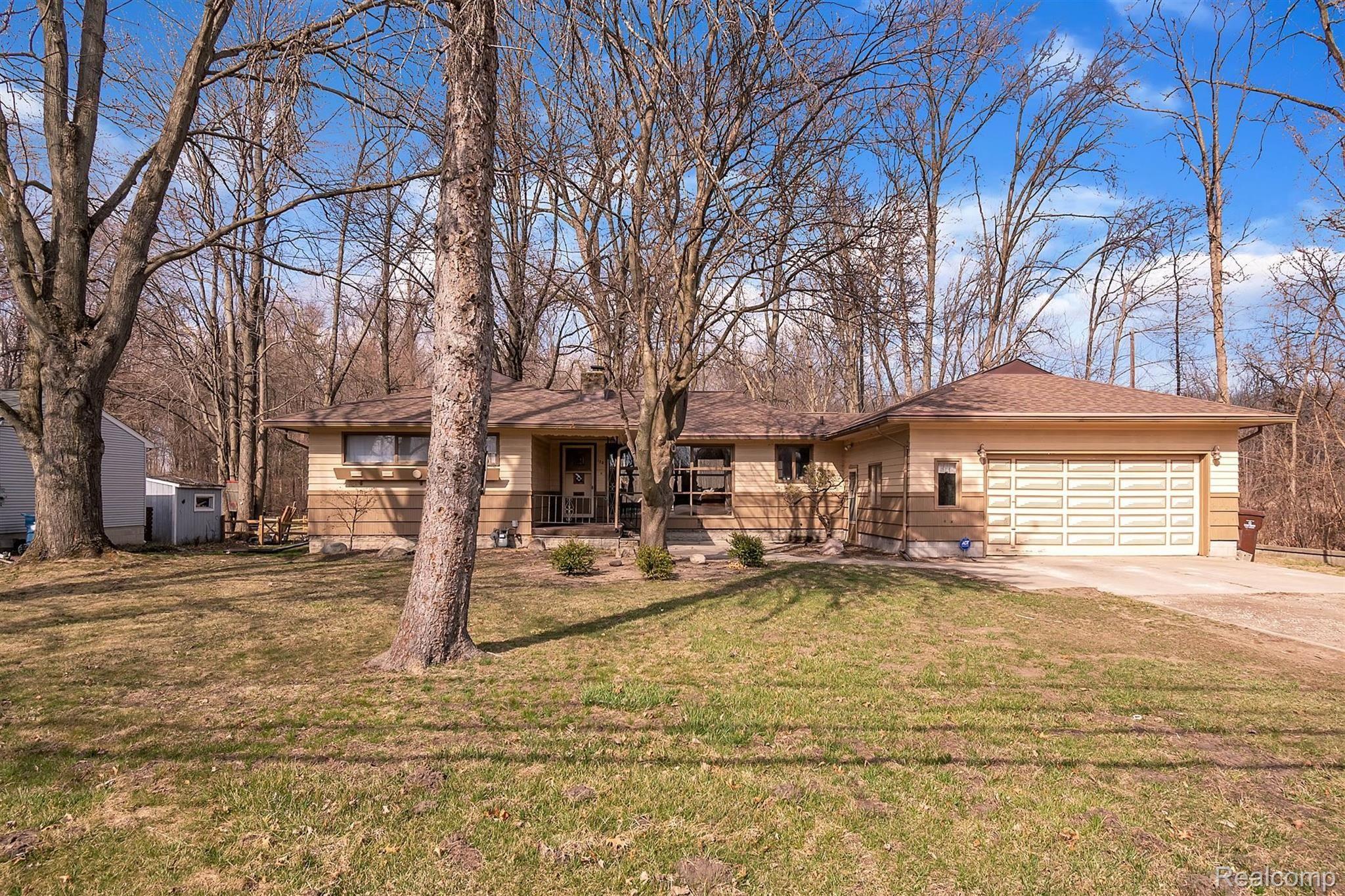 125 Nadeau Road Monroe, MI 48162 - Photo 3 of 40 03-125 Nadeau Rd-WindowStill-Real-Estate-Photography-3.jpg