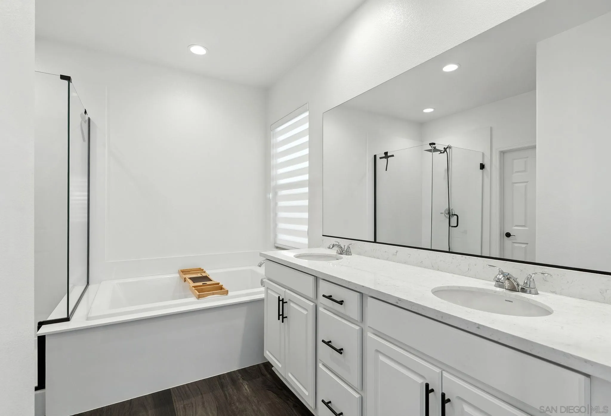 32005 Radiant Drive Temecula, CA 92591 - Photo 16 of 47