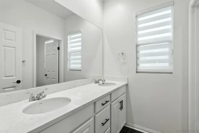 $729,000 | 32005 Radiant Drive, Temecula, CA 92591