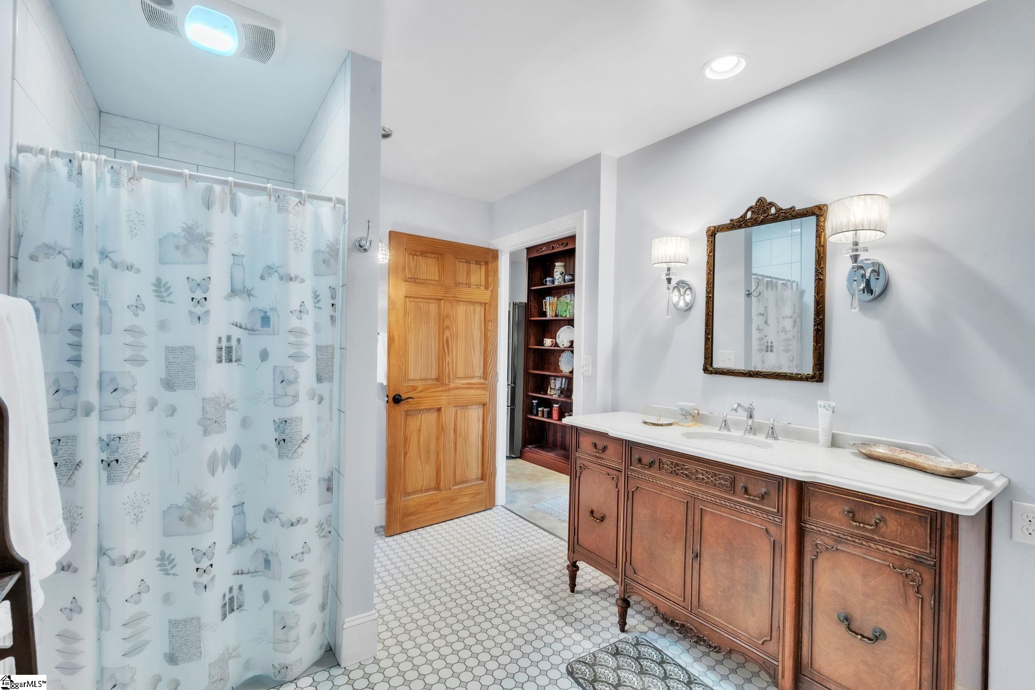 1207 Smith Grove Road Easley, SC 29640 - Photo 15 of 32