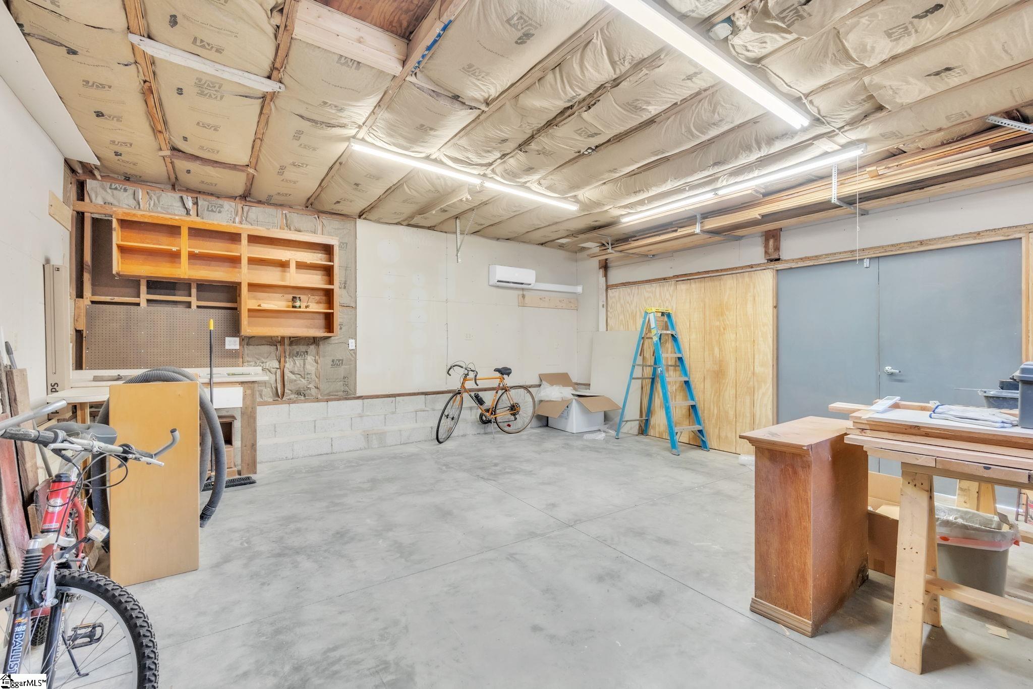 1207 Smith Grove Road Easley, SC 29640 - Photo 24 of 32