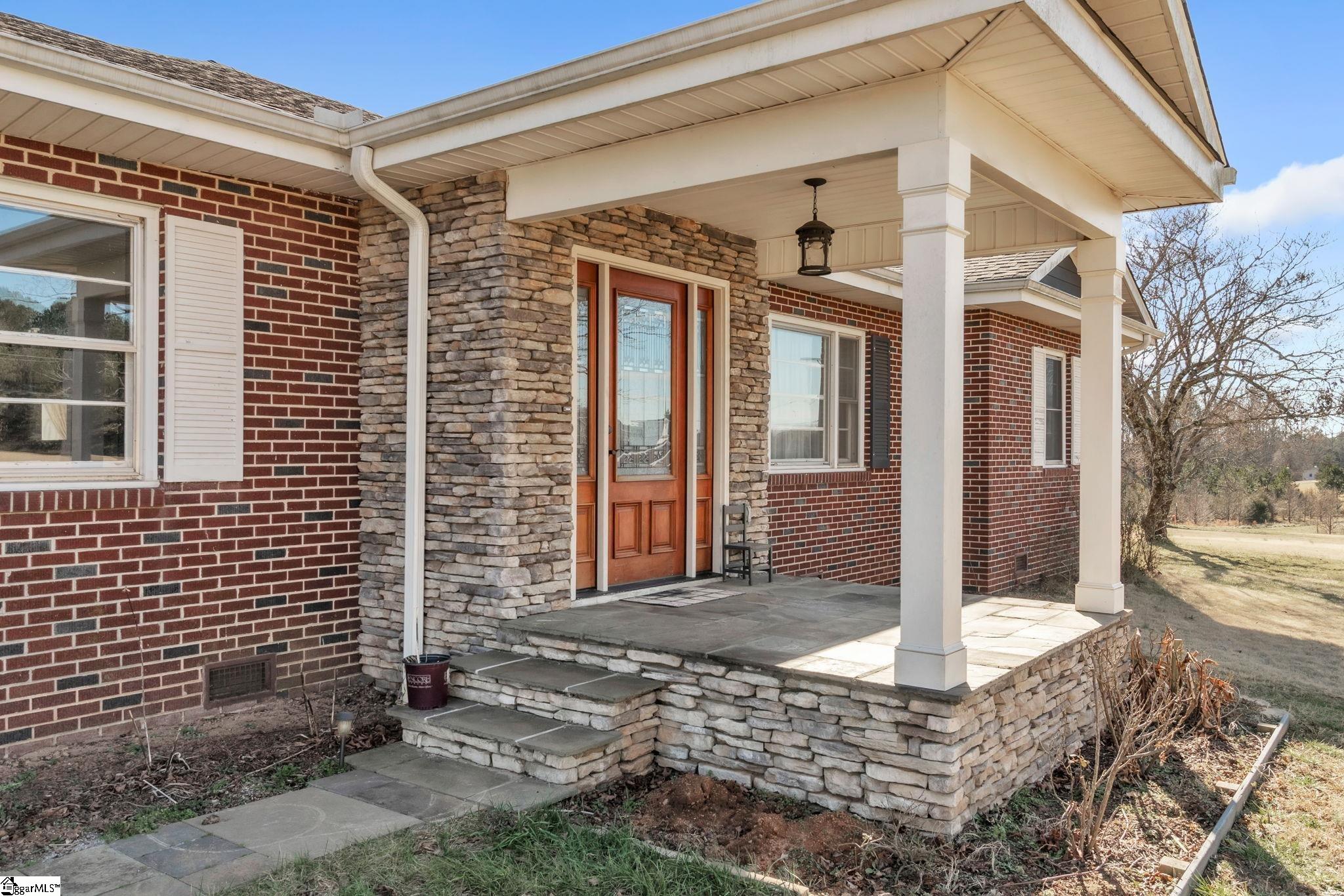 1207 Smith Grove Road Easley, SC 29640 - Photo 3 of 32