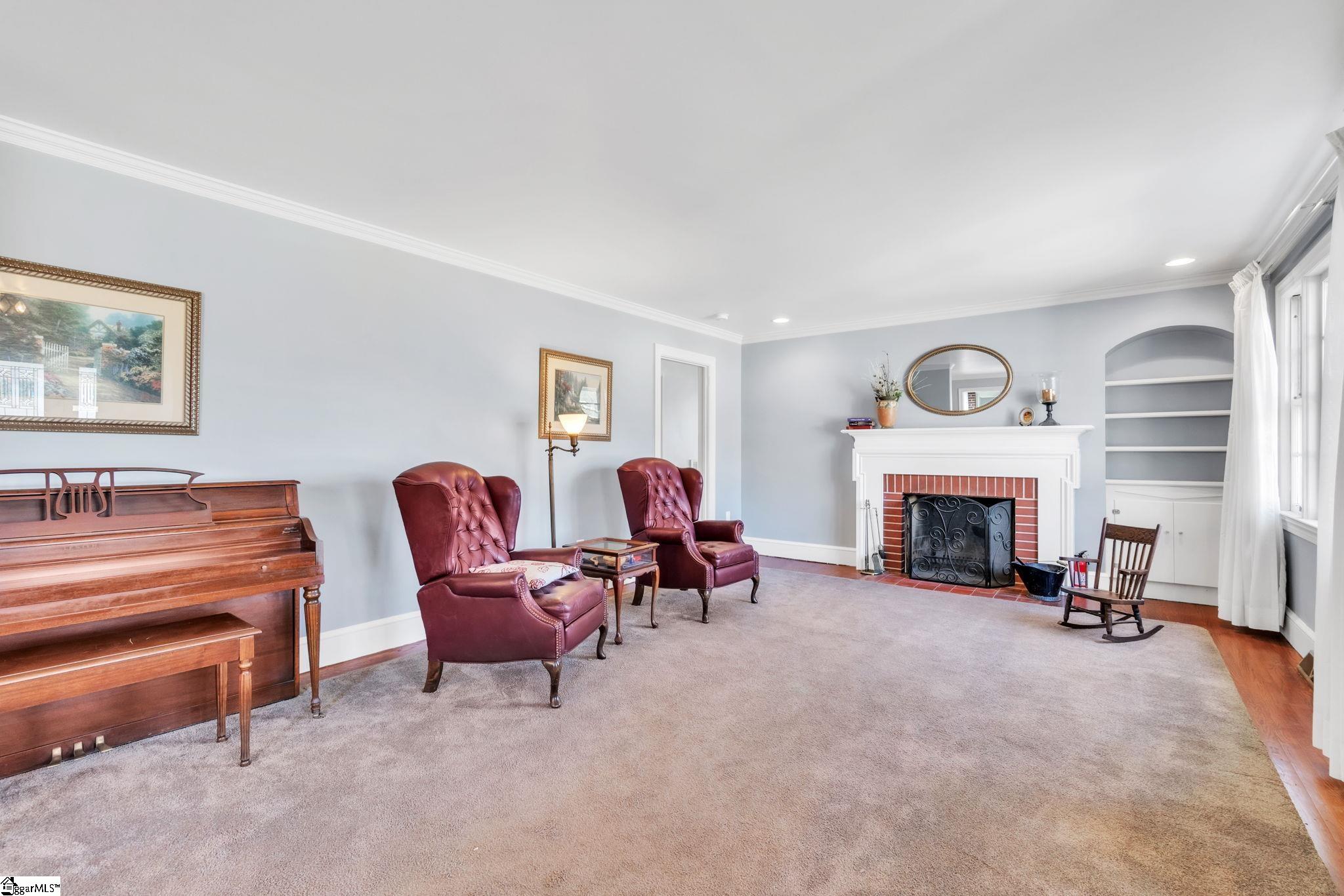 1207 Smith Grove Road Easley, SC 29640 - Photo 6 of 32