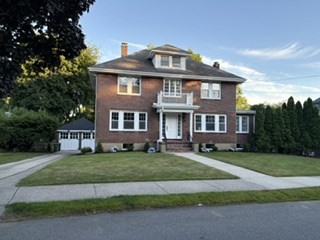 19 Stoneleigh Road Watertown, MA 02472 - Photo 1 of 29