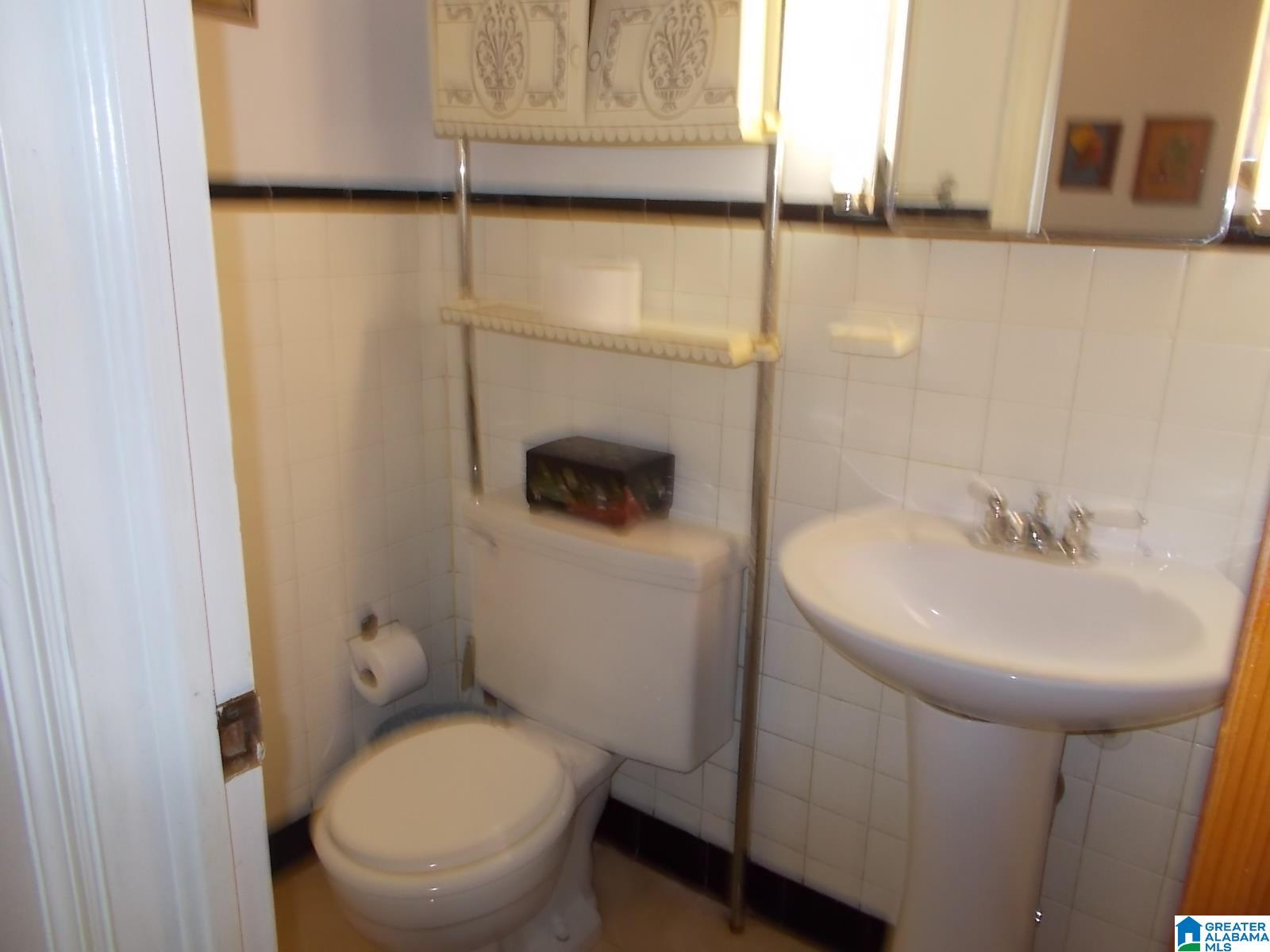 2067 Edith Avenue Birmingham, AL 35214 - Photo 7 of 22