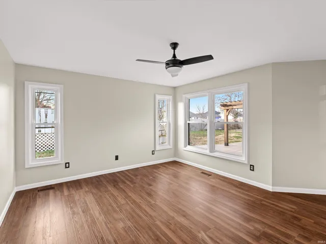 $395,000 | 2677 Briarcliff Drive, Newburgh, IN 47630