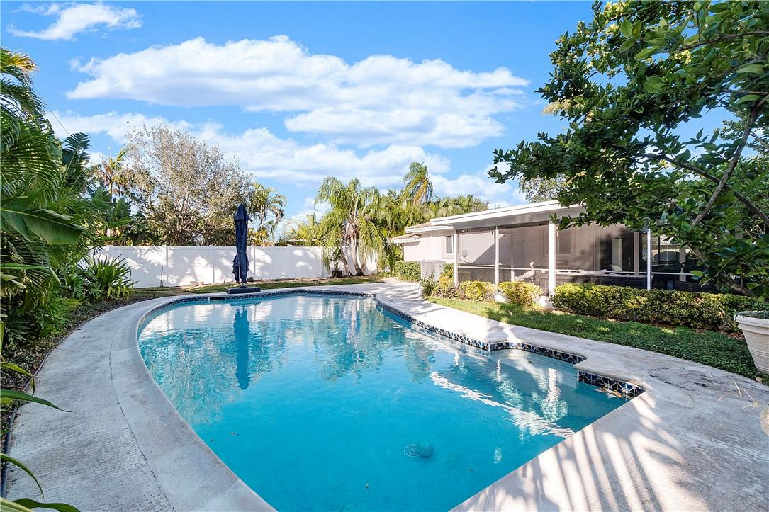 5111 Northeast 27th Terrace Lighthouse Point, FL 33064 - Photo 26 of 40 Photo 26