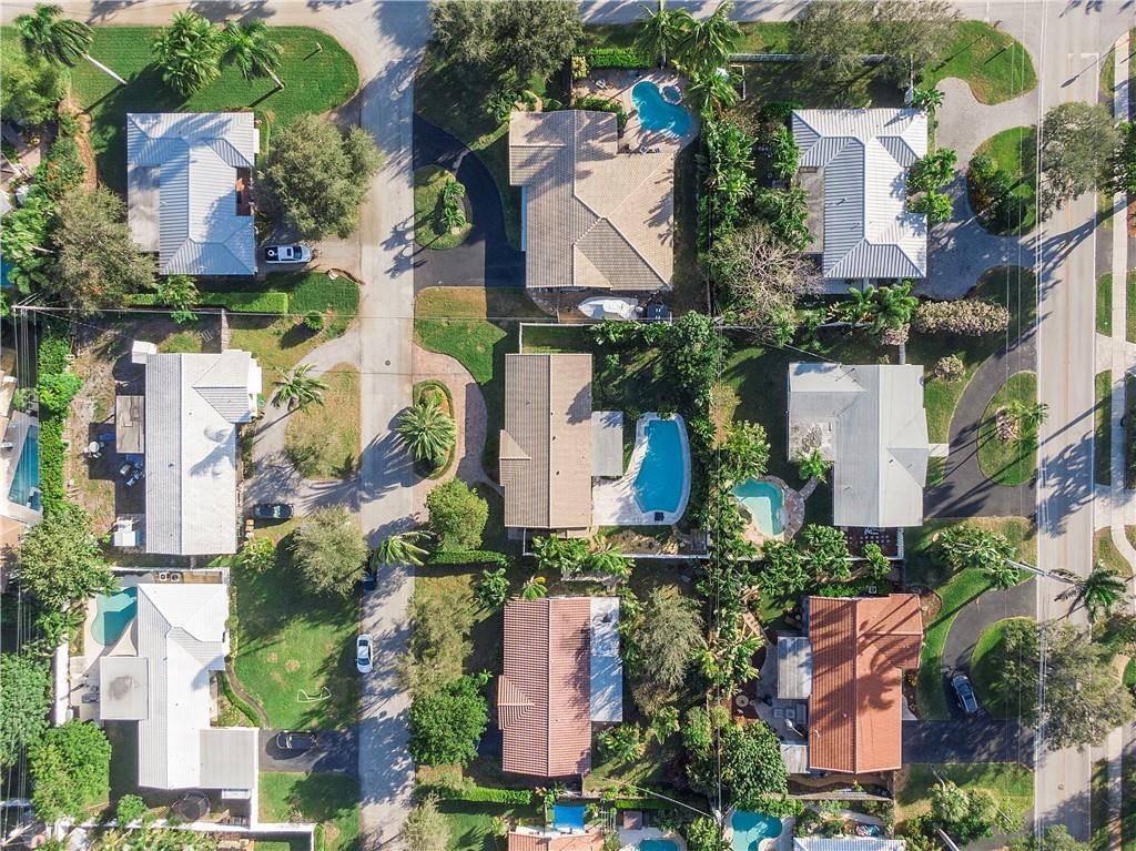 5111 Northeast 27th Terrace Lighthouse Point, FL 33064 - Photo 31 of 40 Photo 31