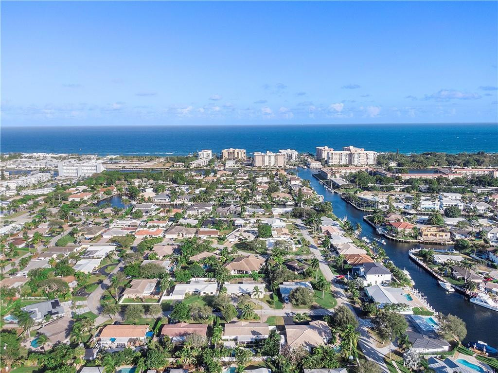 5111 Northeast 27th Terrace Lighthouse Point, FL 33064 - Photo 34 of 40 Photo 34